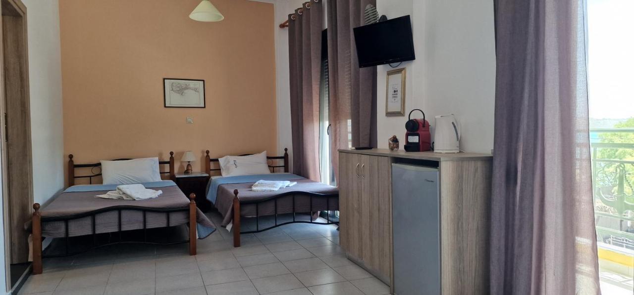 By Captains Studio Ierapetra (Crete)